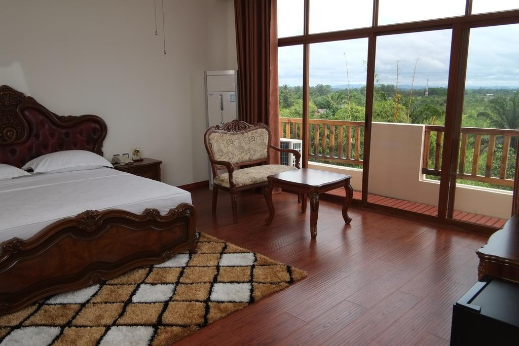 Victoria Beach Hotel Toamasina Bilik gambar
